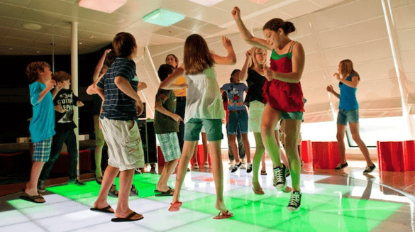 Disney Cruise Line, Disney Dream, Edge.png